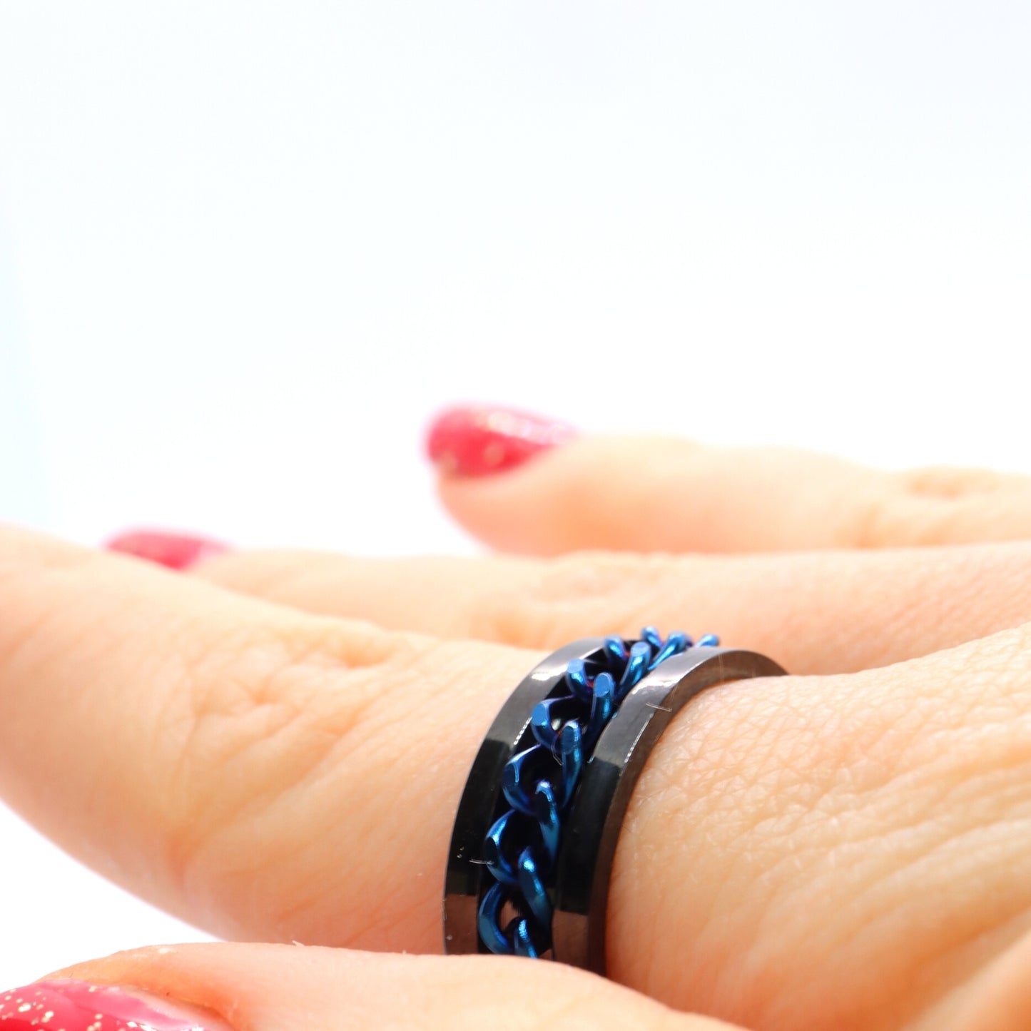 Anxiety Ring (Kettinkje) Blauwe ketting Zwarte ring om vinger