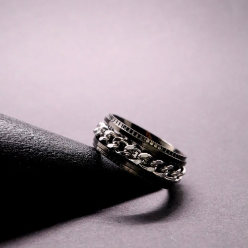 Anxiety Ring (ketting) Zwart-Zilver Sfeerbeeld